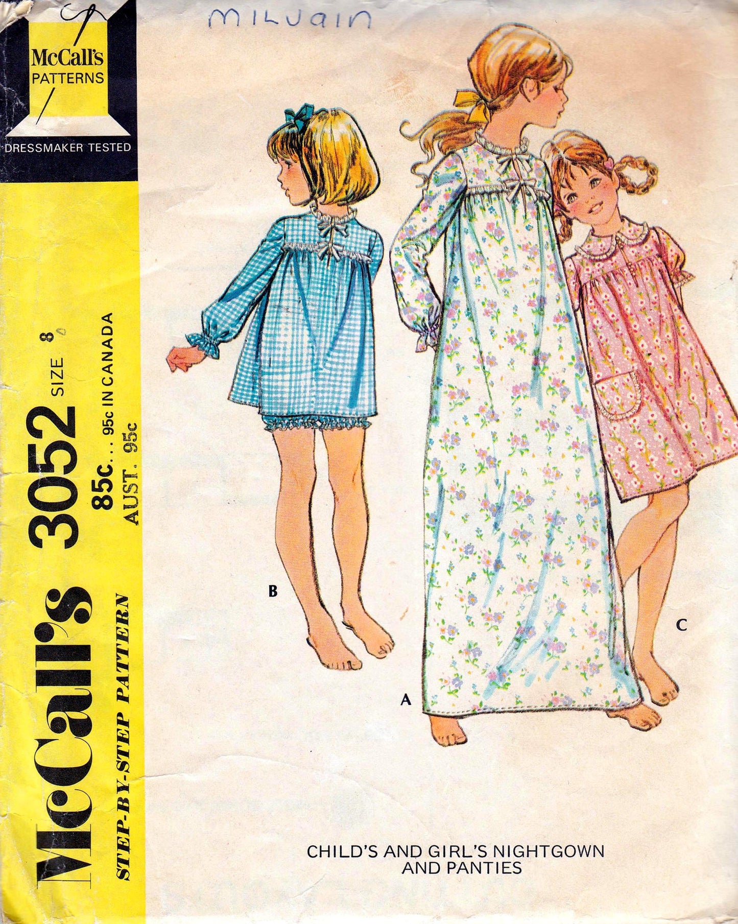 McCall's 3052