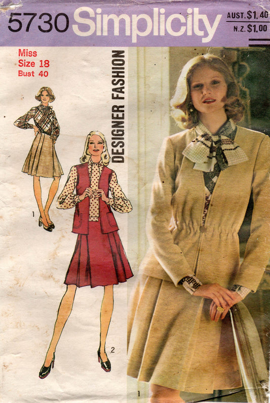 Patrón de costura vintage de los años 70 para vestido, chaleco y cárdigan con corbata de diseñador para mujer Simplicity 5848, talla 18, busto de 40 pulgadas, sin cortar, doblado de fábrica