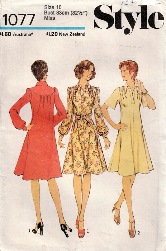 Patrón de costura vintage de los años 70 para vestido con canesú redondo para mujer, estilo 1077, talla 12 o 14