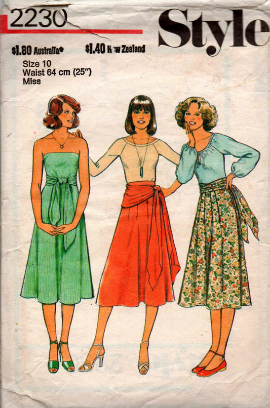 Style 2230 70s skirt and tie