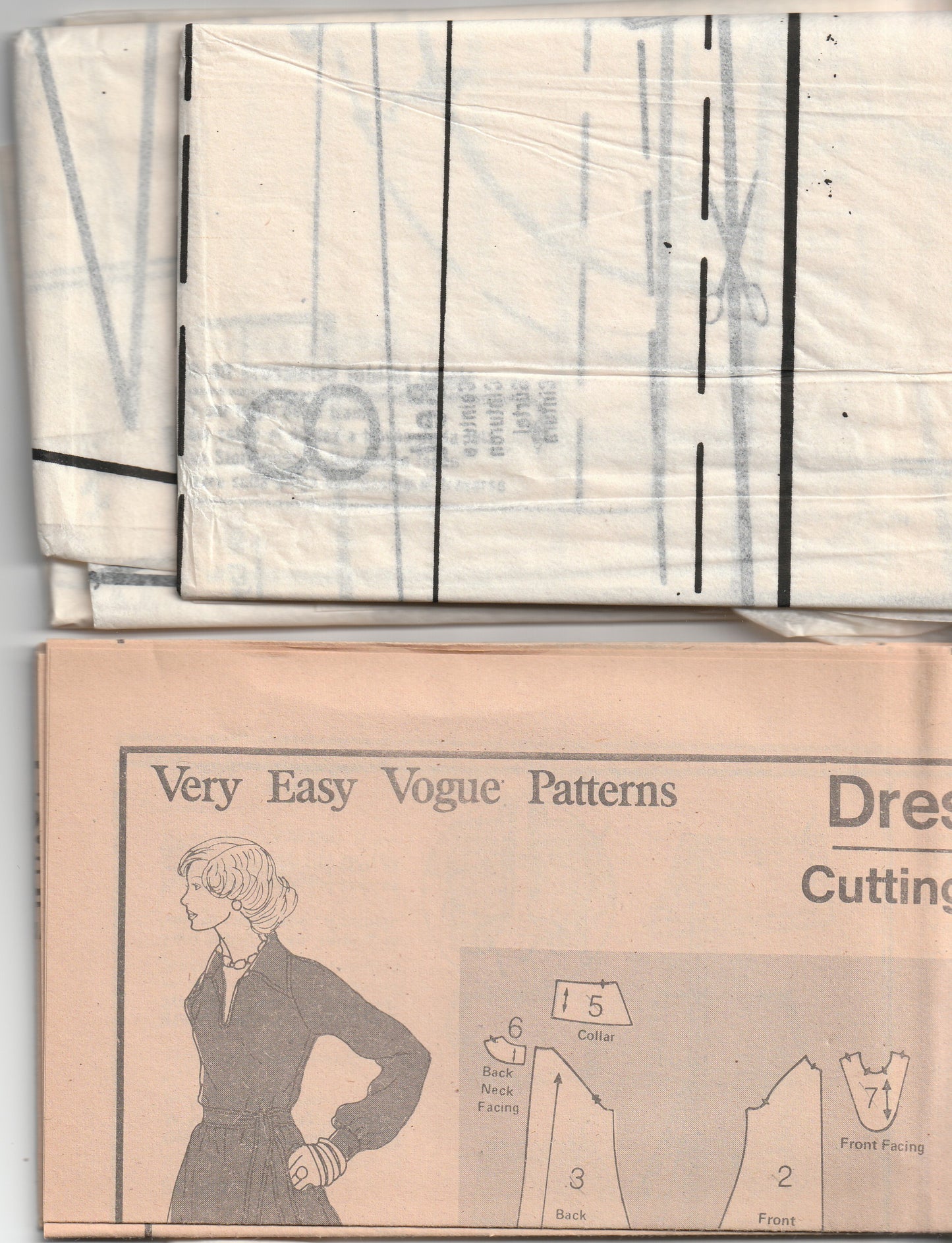 Very Easy Vogue 8827 Womens Wide Collar Tent Dress 1970s Vintage Paper Sewing Pattern Size 12 Bust 34 Inches