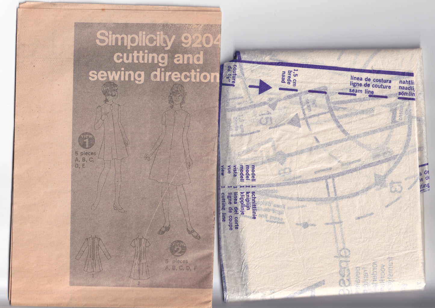 Simplicity 9204 Womens Shift Dress with Keyhole Neckline 1970s Vintage Sewing Pattern Size 8 Bust 31.5 inches