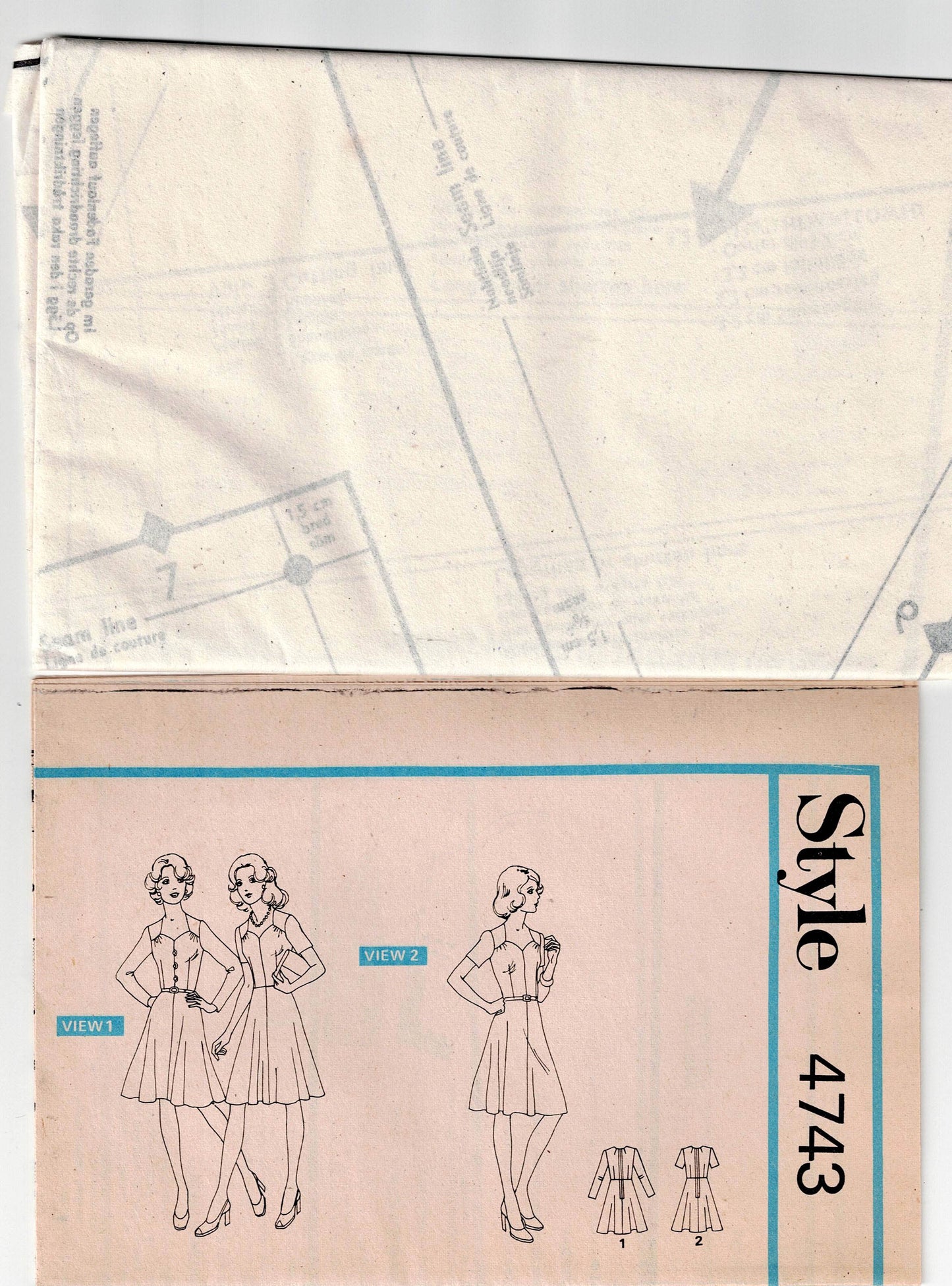 Style 4743 Womens Fit and Flared Dress with Sweetheart Neckline 1970s Vintage Sewing Pattern Size 12 Bust 34 inches UNCUT Factory Folded