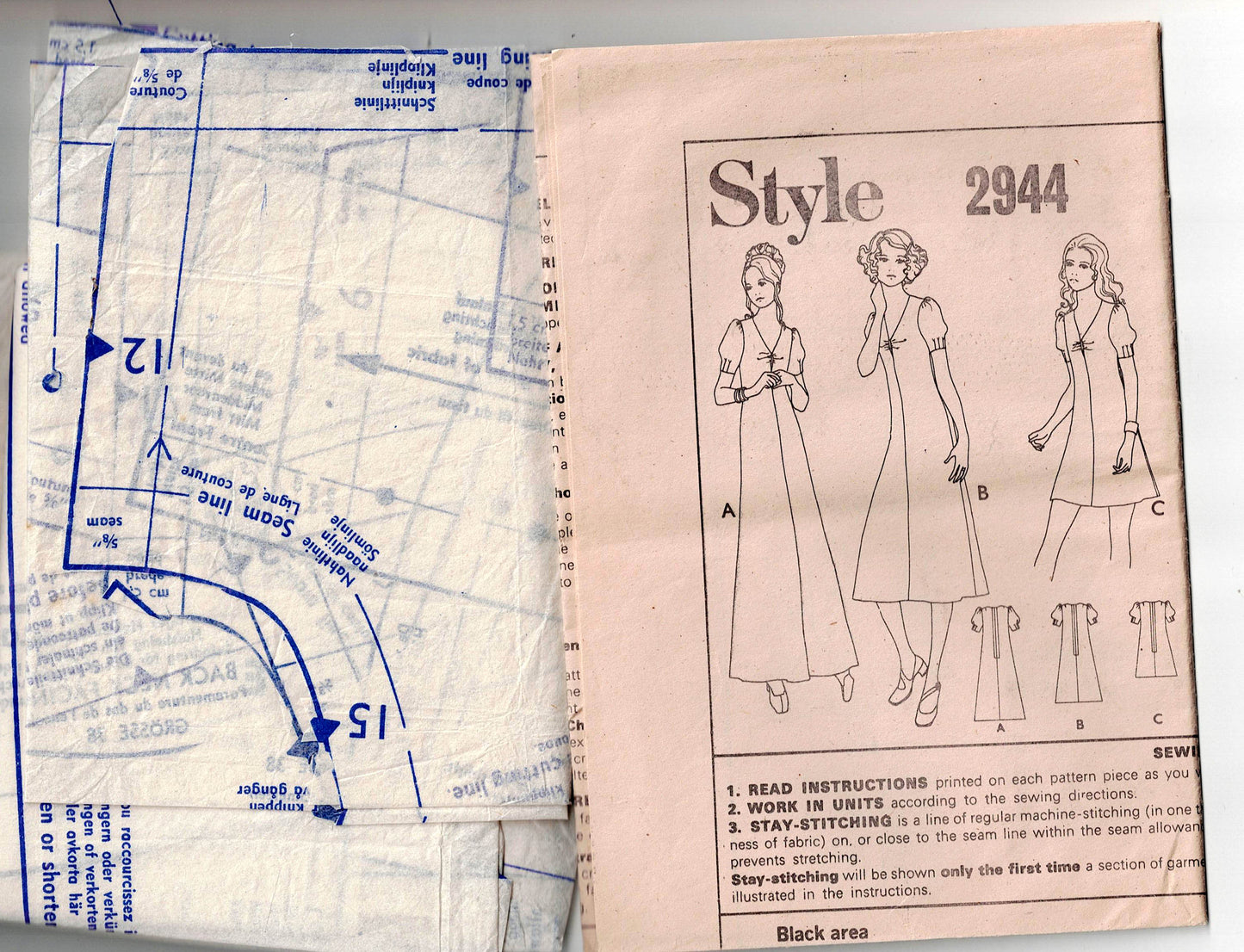 Style 2944 Womens High Waisted Puff Sleeved Dresses 1970s Vintage Sewing Pattern Size 12 Bust 34 inches