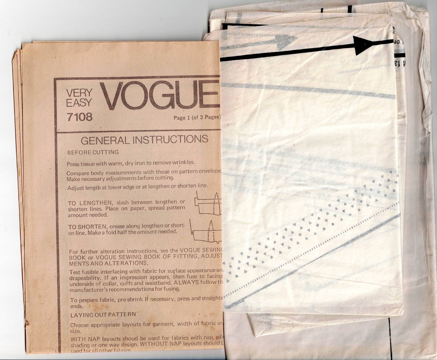 Very Easy Vogue 7108 Womens Halter Dress & Stole 1970s Vintage Sewing Pattern Size 8 & 10