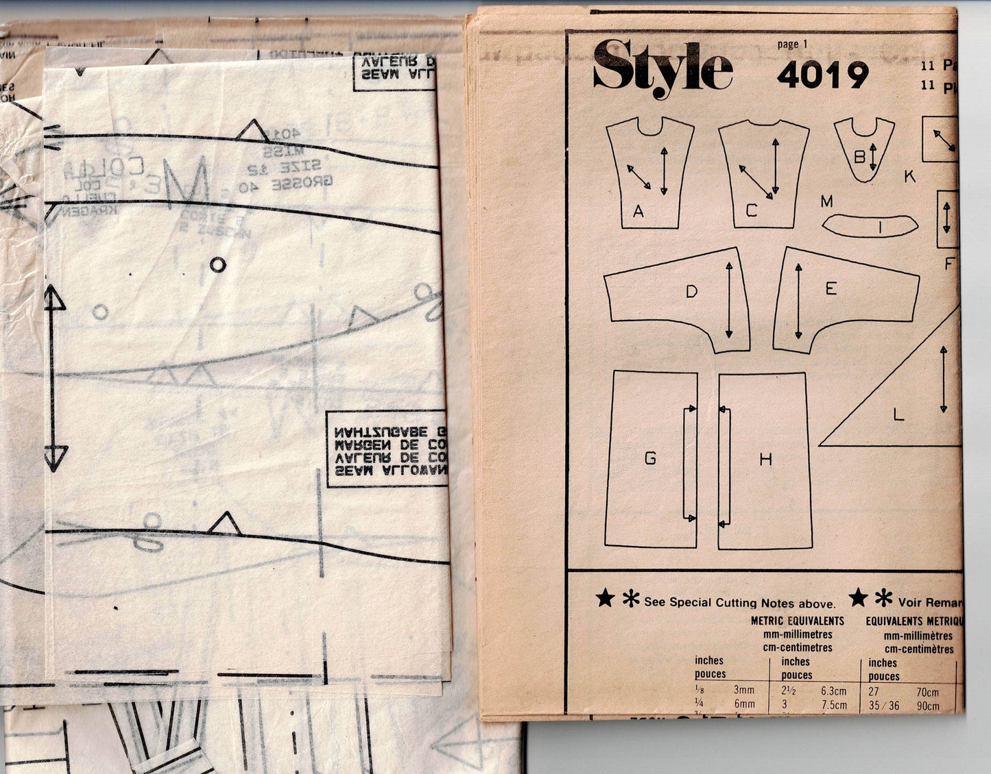 Style 4019 Womens Dolman Sleeved Dresses with Ruffle Trim 1980s Vintage Sewing Pattern Size 12 - 16