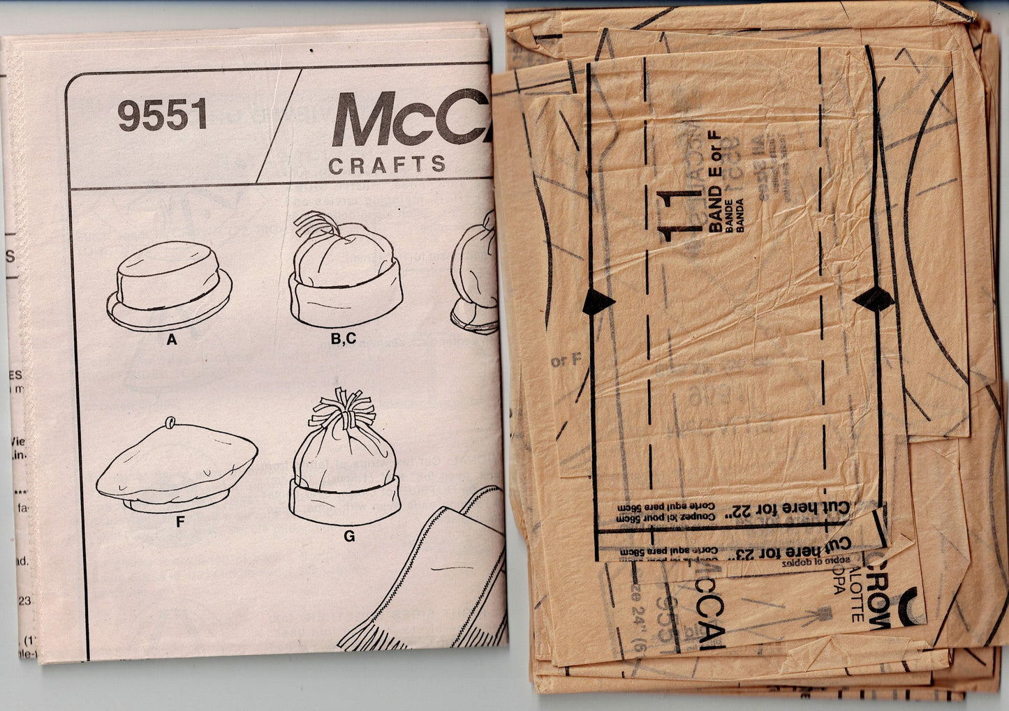 McCall's 9551 Womens Fleece Hats Scarf Grocery Bag & Roll Up Blanket 1990s Vintage Sewing Pattern ONE SIZE