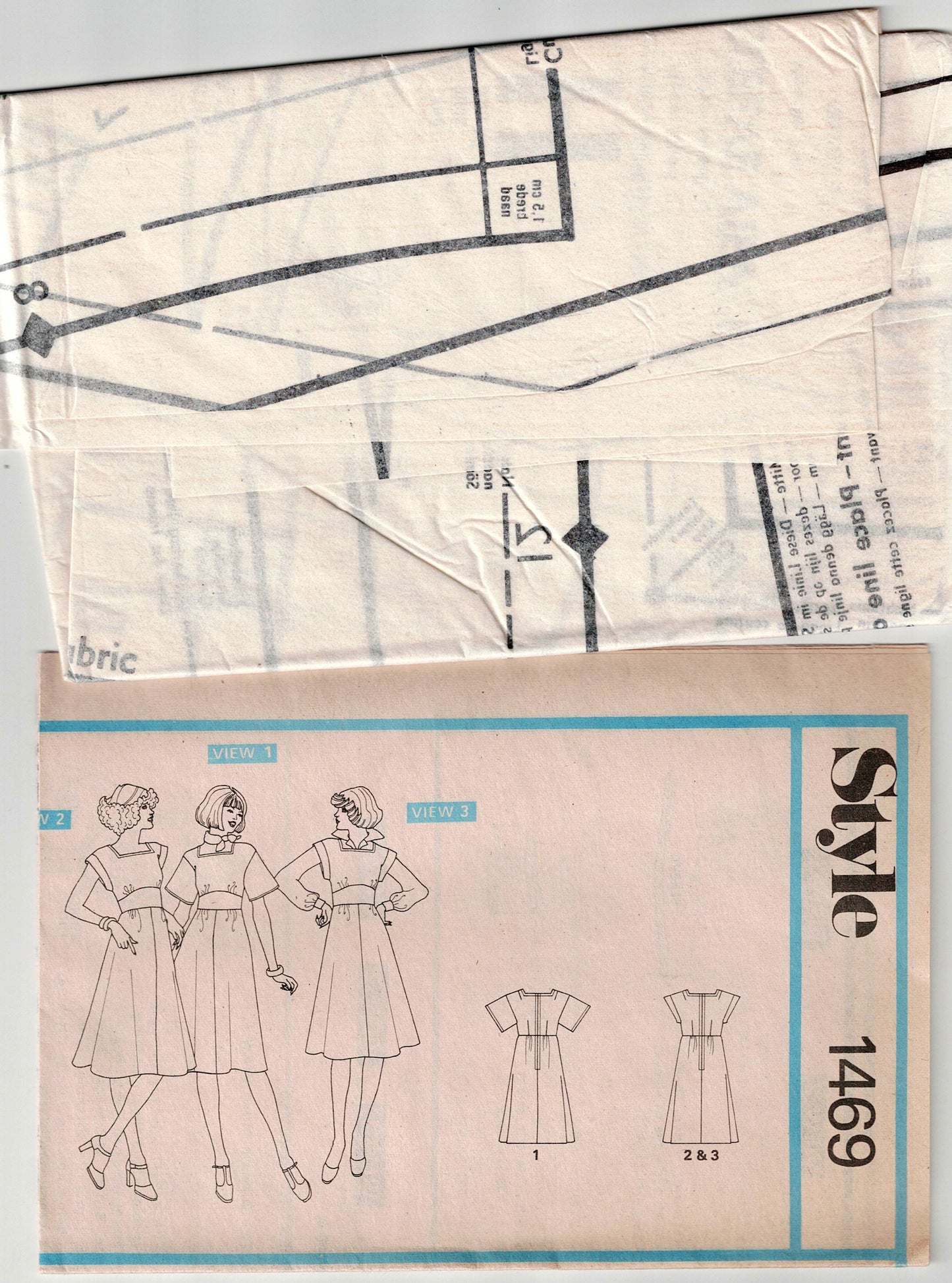 Style 1469 Womens High Waisted Midriff Band Dress 1970s Vintage Sewing Pattern Size 10 or 12