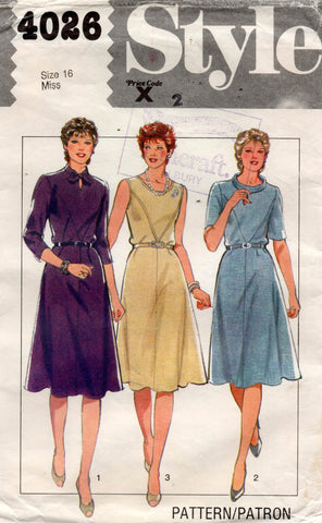 Style 4026 Womens Dress with Diagonal Seam Interest 1980s Vintage Sewing Pattern Size 16 Bust 38 inches