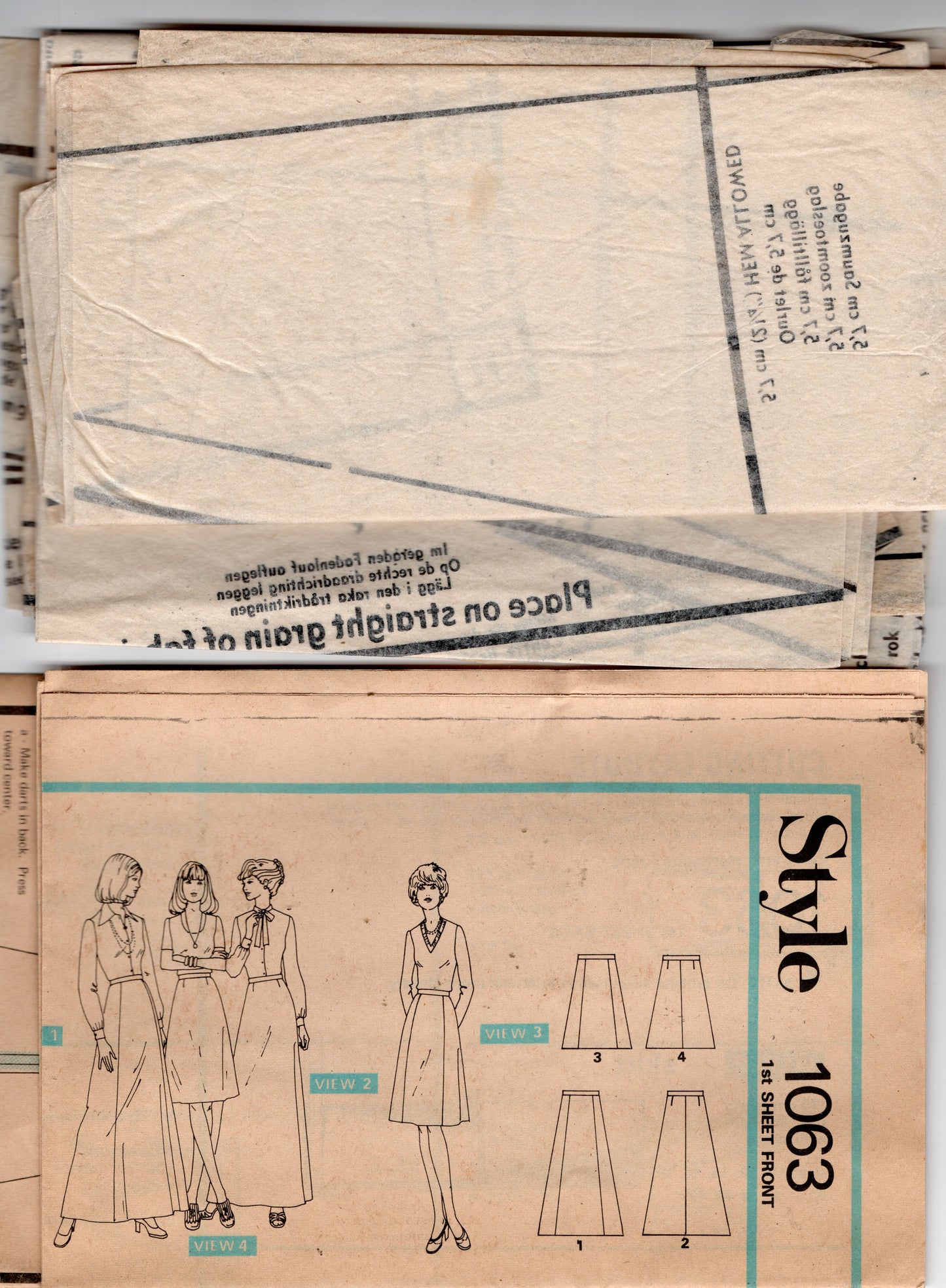 Style 1063 Womens EASY A Line Skirts 1970s Vintage Sewing Pattern Size 12 or 18