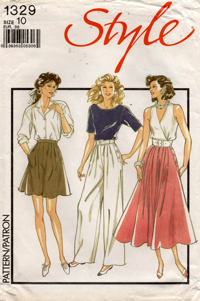 Style 1329 Womens Side Buttoned Skirt Culottes & Pants 1980s Vintage S