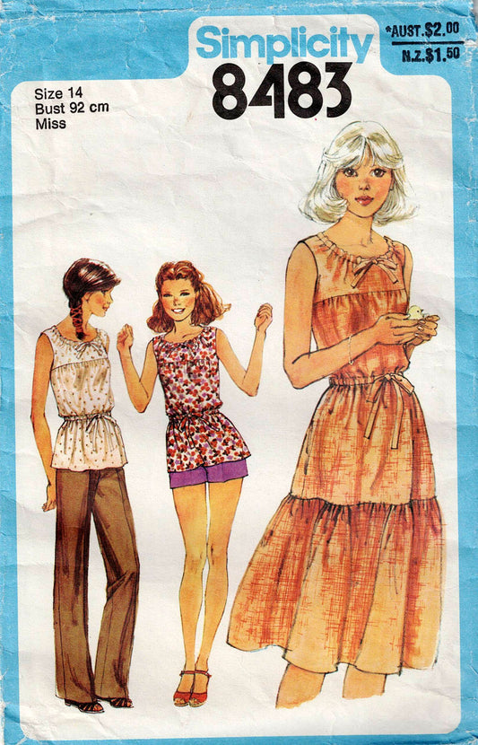 Simplicity 8483