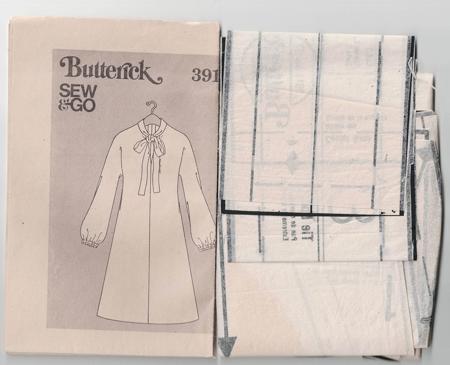 Butterick 3911 Womens Pullover Kimono Sleeved Dress 1970s Vintage Sewing Pattern Size 12 Bust 34 inches