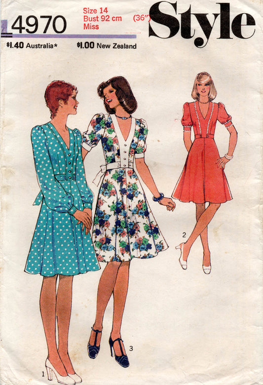 style 4970 70s dress