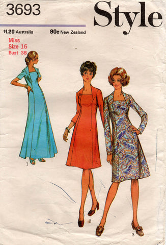 Style 3693 vintage sewing pattern